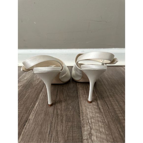 Manolo Blahnik Havelopa 90MM Crystal Buckle Satin Sandals - Picture 13 of 14